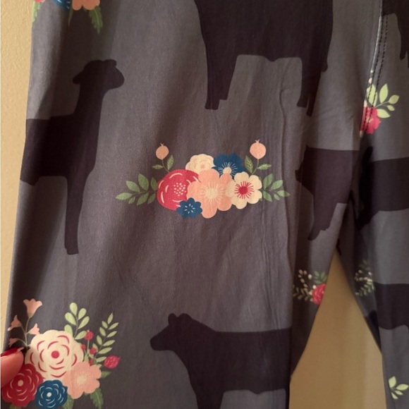 Gray and Black Skinny Pants with Stretchy Fit - Picture 2 of 3